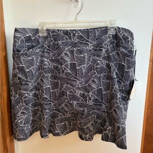 Black and White Patterned Tennis/Golf Skirt